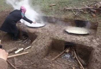 «Апа, қашаннан бері намаз оқып келесіз?»