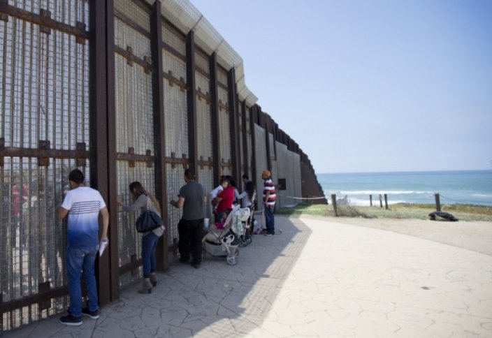 США выделят более $1,5 млрд на строительство стены с Мексикой