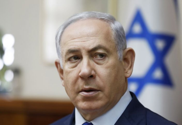 Нетаньяху замер в шаге от суда