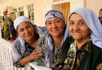 Самые счастливые женщины в Узбекистане