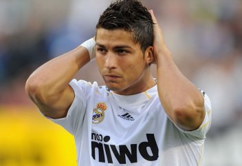 Криштиану Роналдудың бос уақытында Құран тыңдағанды ұнататыны мәлім болды