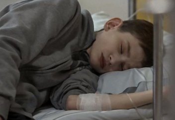 "Мен бұл баланы жек көрем" - мәңгілік бала бейне (фото+видео)