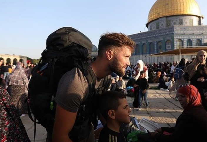 Француз прошел пешком 3900 км, чтобы побывать в аль-Аксе