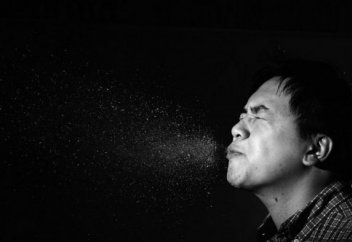 Что происходит во время чихания