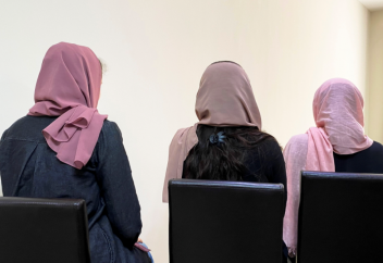 Тәліптер шариғат шәлісінің түсін бірыңғай қара түске ауыстыруға пәрмен берді