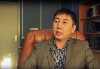 Қол шапалақтауға бола ма? - Абдусамат Қасым