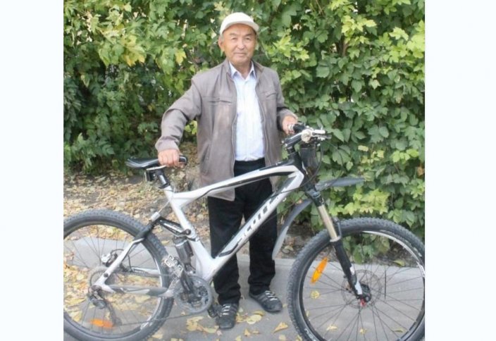 Шымкенттік тұрғын 20 жылдан бері велосипедпен жүреді