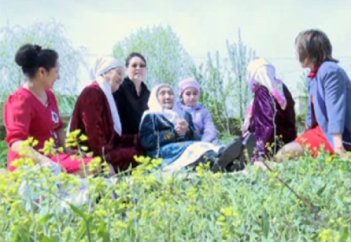 Атыраулық ардагер ана жүзінші көктемін қарсы алды (видео)