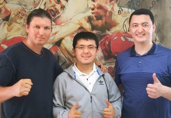 Многократный чемпион по боксу Василий Жиров принял Ислам (Фото)