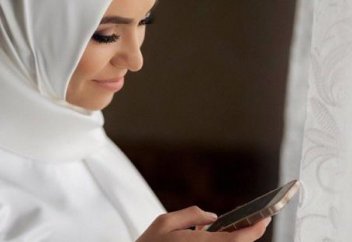 Разное: В Рамадан мусульмане тратят больше времени на социальные сети