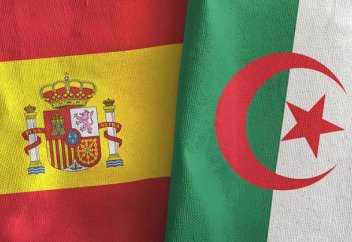 Алжир объявил торговую войну Испании из-за Западной Сахары