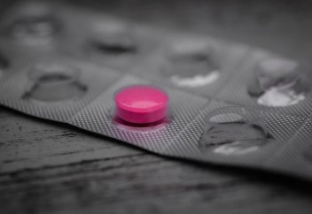 Баға шектен асып кетсе, шағымдана аласыз: Қазақстанда дәрі-дәрмектердің бағасы бекітілді