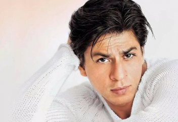 Шахрух Хан впечатлил поклонников уважением к хиджабу (ВИДЕО)