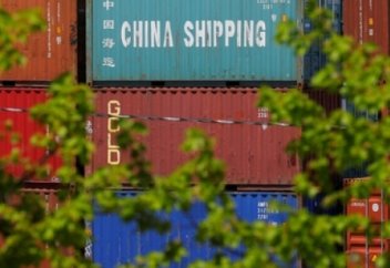 Қытай мен АҚШ сауда соғысынан бас тартты