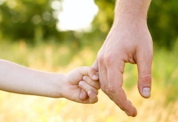 2017 жылдан бастап бала асырап алушының жасына қойылатын шектеу жойылады