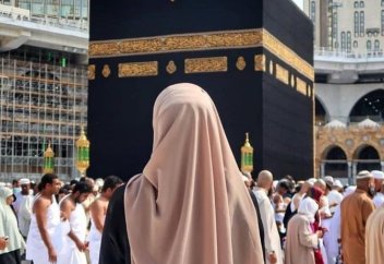 "Кредит алып анамды Умраға жібергім келеді, күнә болмай ма?"