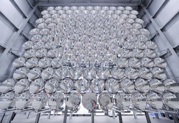 В Германии создана световая система, светящая как 10 тысяч солнц (фото)