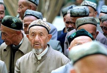 Власти Китая насчитали 24 000 мечетей на территории СУАР