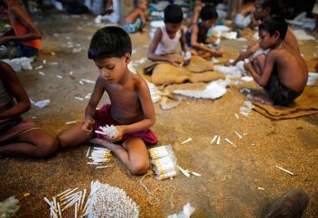 Балалар еңбегін заңсыз пайдалануға қарсы күрес күні өтті