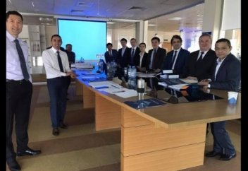 Қазақстандық компания креслодан бас тартып жұмысты тұрып істеуде (фото)