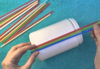 Starbucks отказался от использования пластиковых трубочек