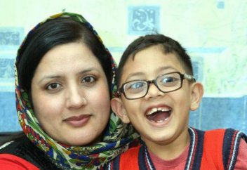 Мұхаммед Әли анасын қалай қорғап қалды?