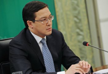 Казахстанцы вывели из тени свыше 4 трлн тенге. Эта сумма эквивалентна 10% ВВП