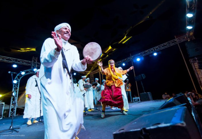 Алжир высылает более 1100 мигрантов