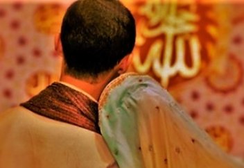 Красивая жена некрасивого мужа...