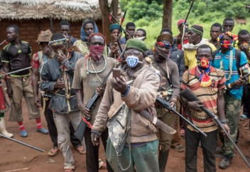 Священник взял ответственность за жизни 2000 мусульман