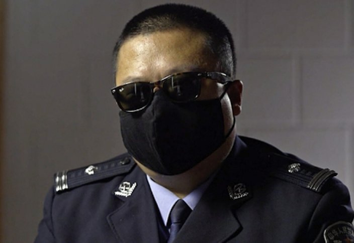 Разные: Беглый китайский детектив рассказал о пытках уйгуров