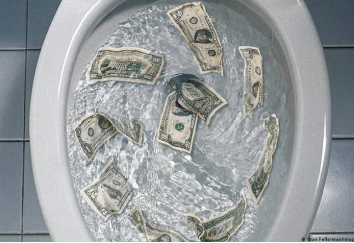 Мир отказался от расточительных туалетов, США остались позади