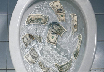 Мир отказался от расточительных туалетов, США остались позади