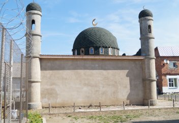 Аса қауіпті қылмыскерлер мешіт тұрғызды (видео)