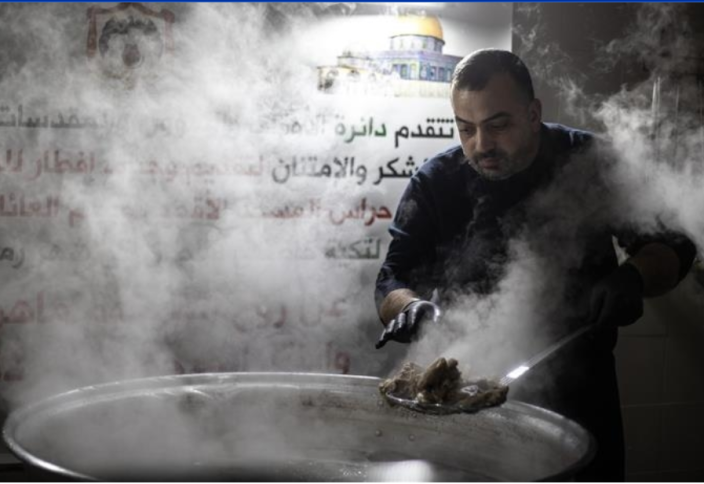 500-летнее османское текке в Иерусалиме продолжает обеспечивать горячими блюдами верующих на ифтар