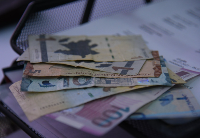 В Азербайджане равная оплата труда женщин и мужчин станет обязательной