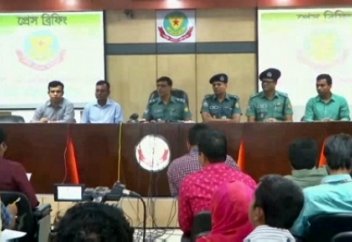 Бангладеште бірнеше күн ішінде 5300 адам қамауға алынды (видео)