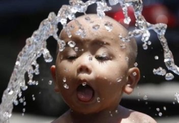 Асығып тұрамыз...