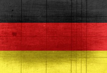 Неонацисты атакуют мечети в Германии