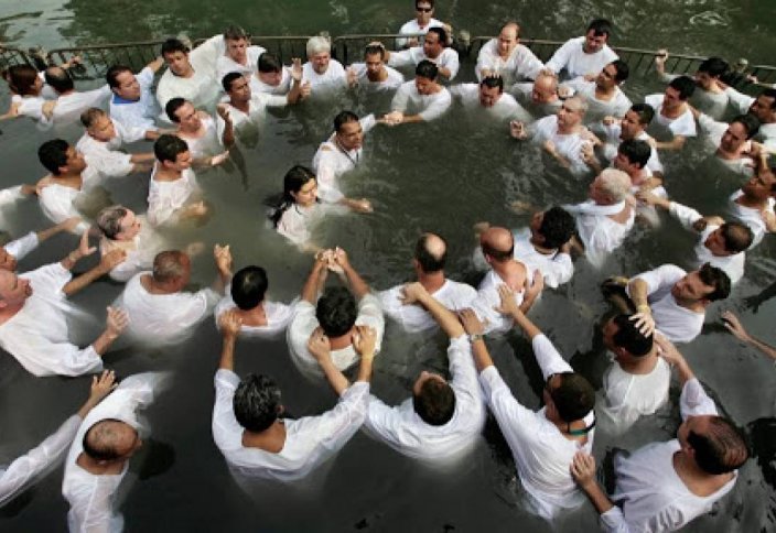 Какими методами казахстанцев завлекают в религиозные культы и секты