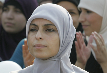 Мусульмане призвали главу государства не лезть со своим уставом в их монастырь