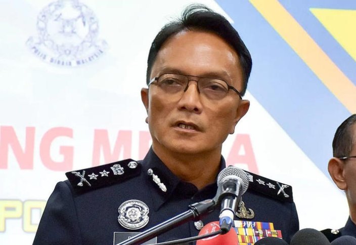 Малайзийскую полицию обвиняют в незаконном запрете двум женщинам приезжать в участок из-за дресс-кода