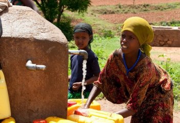 Мұсылман елі Африканың 30 елін сумен қамтамасыз етті