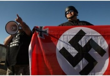 Фашист белгісі заңнан тыс деп жарияланды