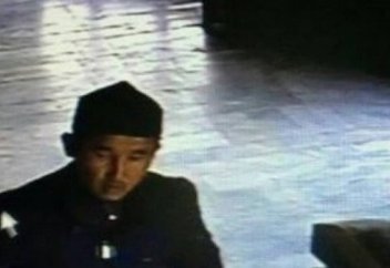 Воровство или благие намерения – в ЮКО из мечети вынесли Коран (видео)