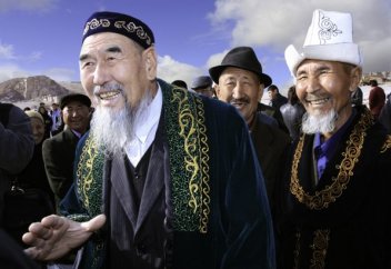 Аталы сөзін асырған ақсақалдар, қайдасың?