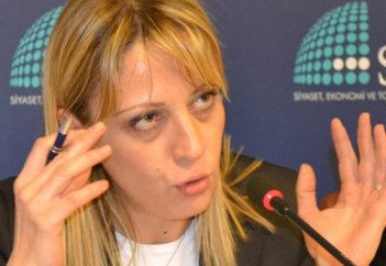 Пайғамбарымызға тіл тигізгені үші жазаға кесілген тілші... тағы тіл тигізді