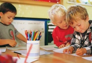 Балалар мектепке 4-5 жасынан баратын болды