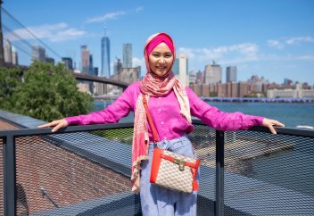 "АҚШ-та баланы тәрбиелемейді, баламен санасады..."