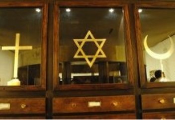 Діни ұйымдар табыс көзі туралы деректі жасырмауға міндетті